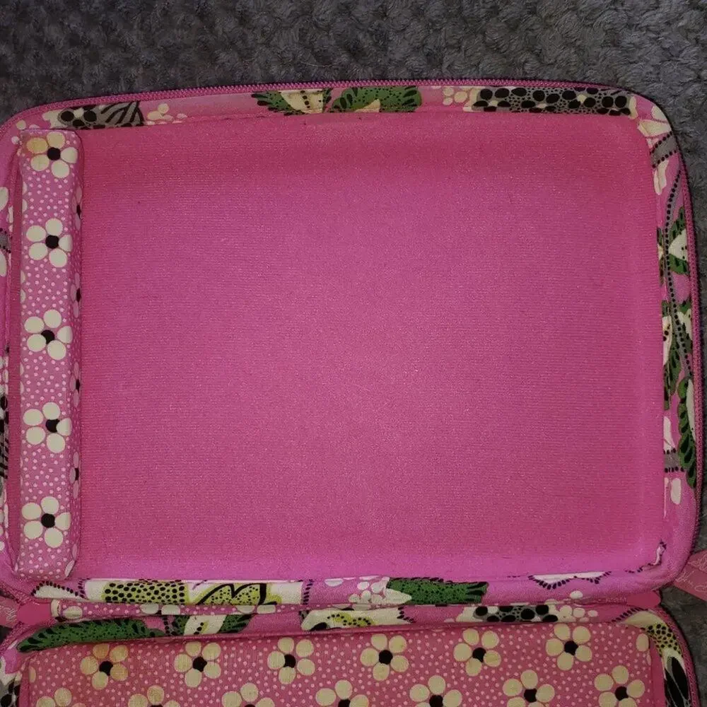 Vera Bradley Laptop Tablet Case- Priscilla Pink Pattern